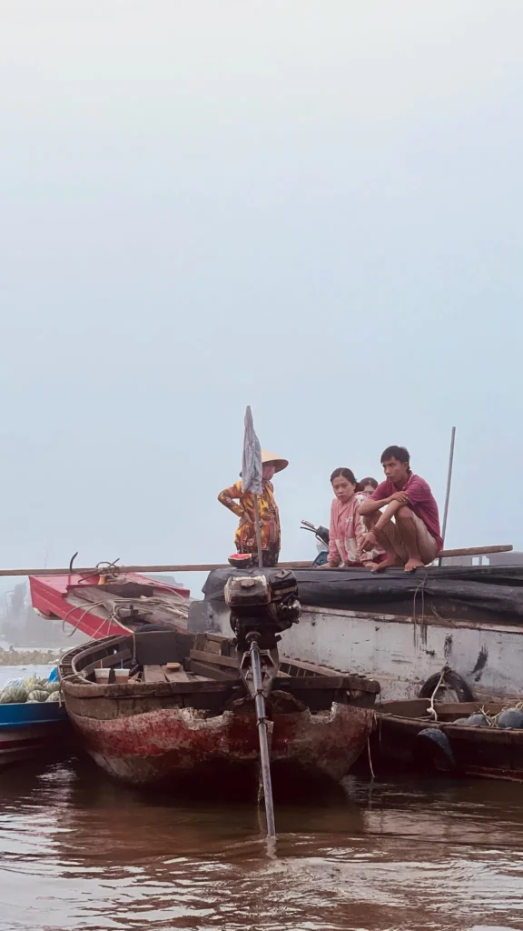 vietnam-delta-du-mekong-can-tho-marche-flottant-matin