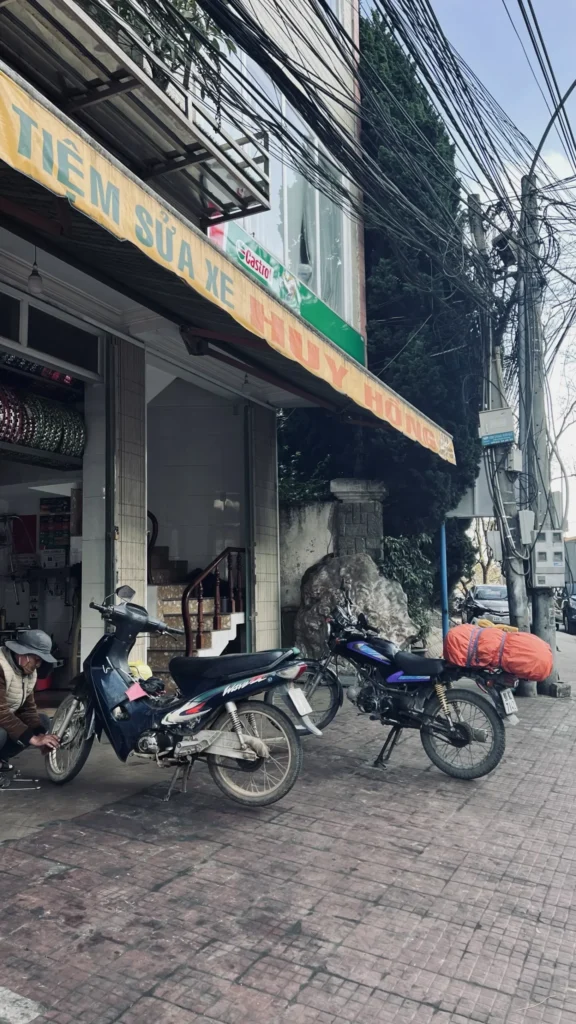 Garage a Da Lat