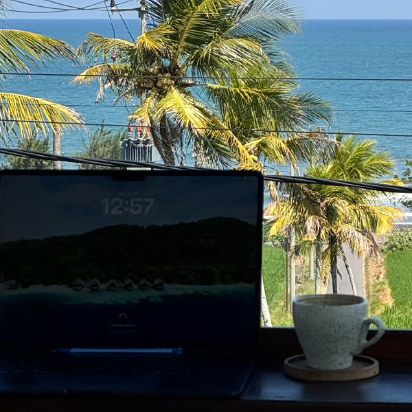 casslaroutine-cassandre-travail-bali